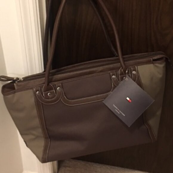 Tommy Hilfiger Torrey Business Case  NWT - Picture 1 of 14